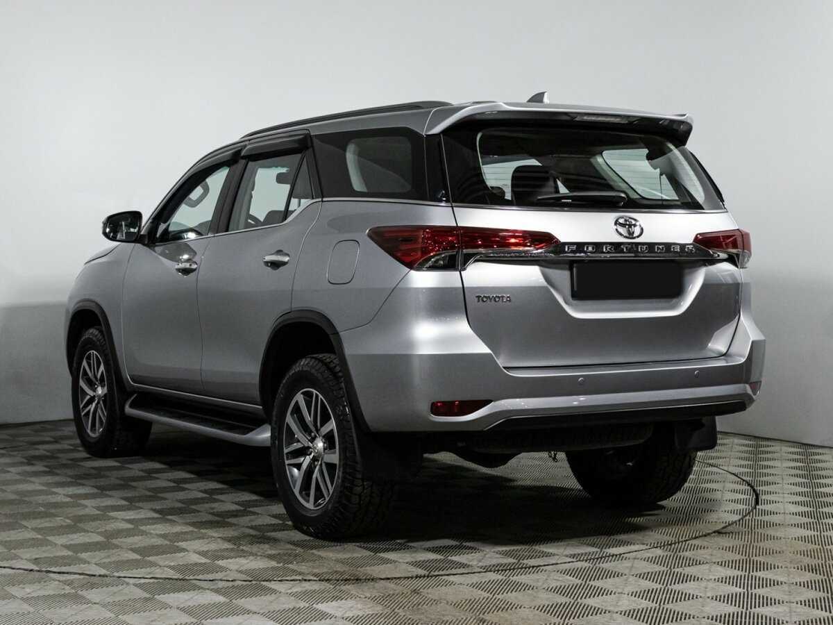 Toyota Fortuner 2017 года с пробегом. Фото: #6