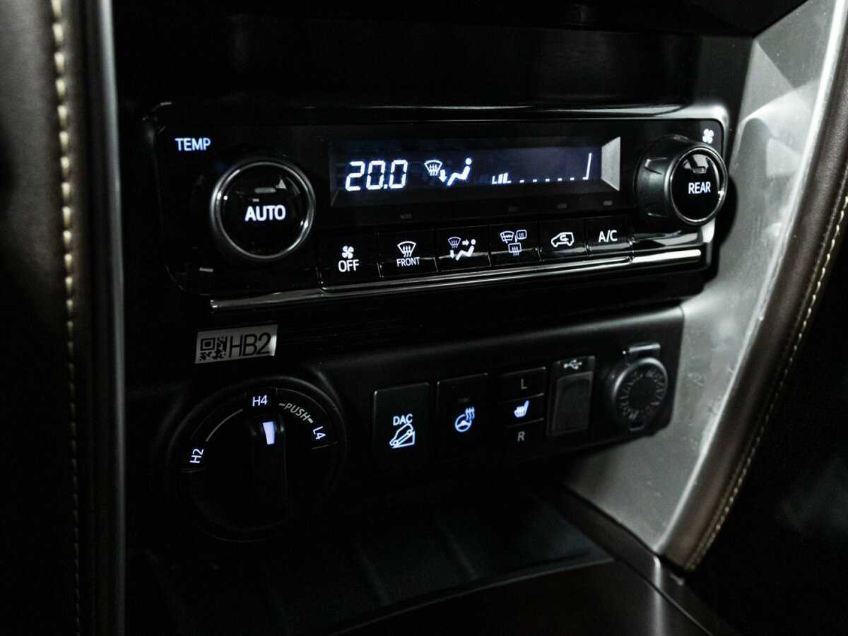 Toyota Fortuner 2017 года с пробегом. Фото: #14