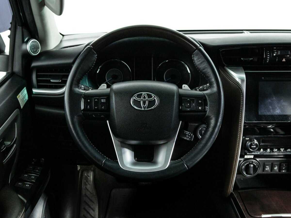 Toyota Fortuner 2017 года с пробегом. Фото: #21