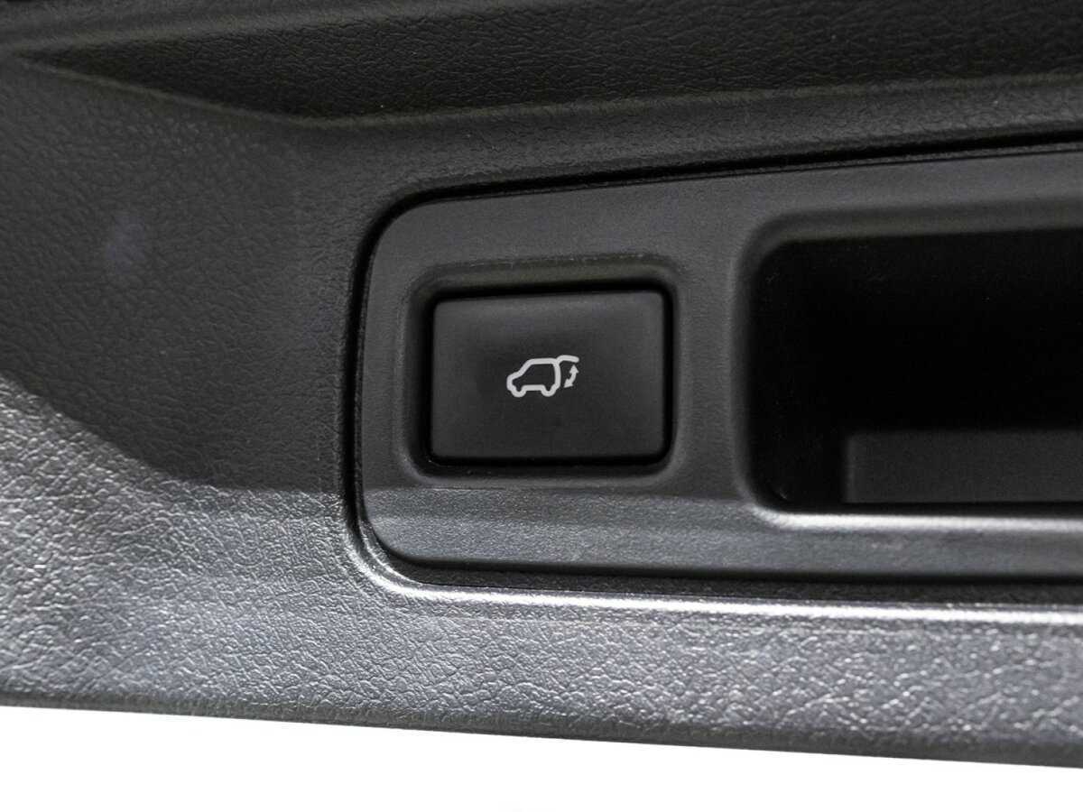 Toyota Fortuner 2017 года с пробегом. Фото: #22