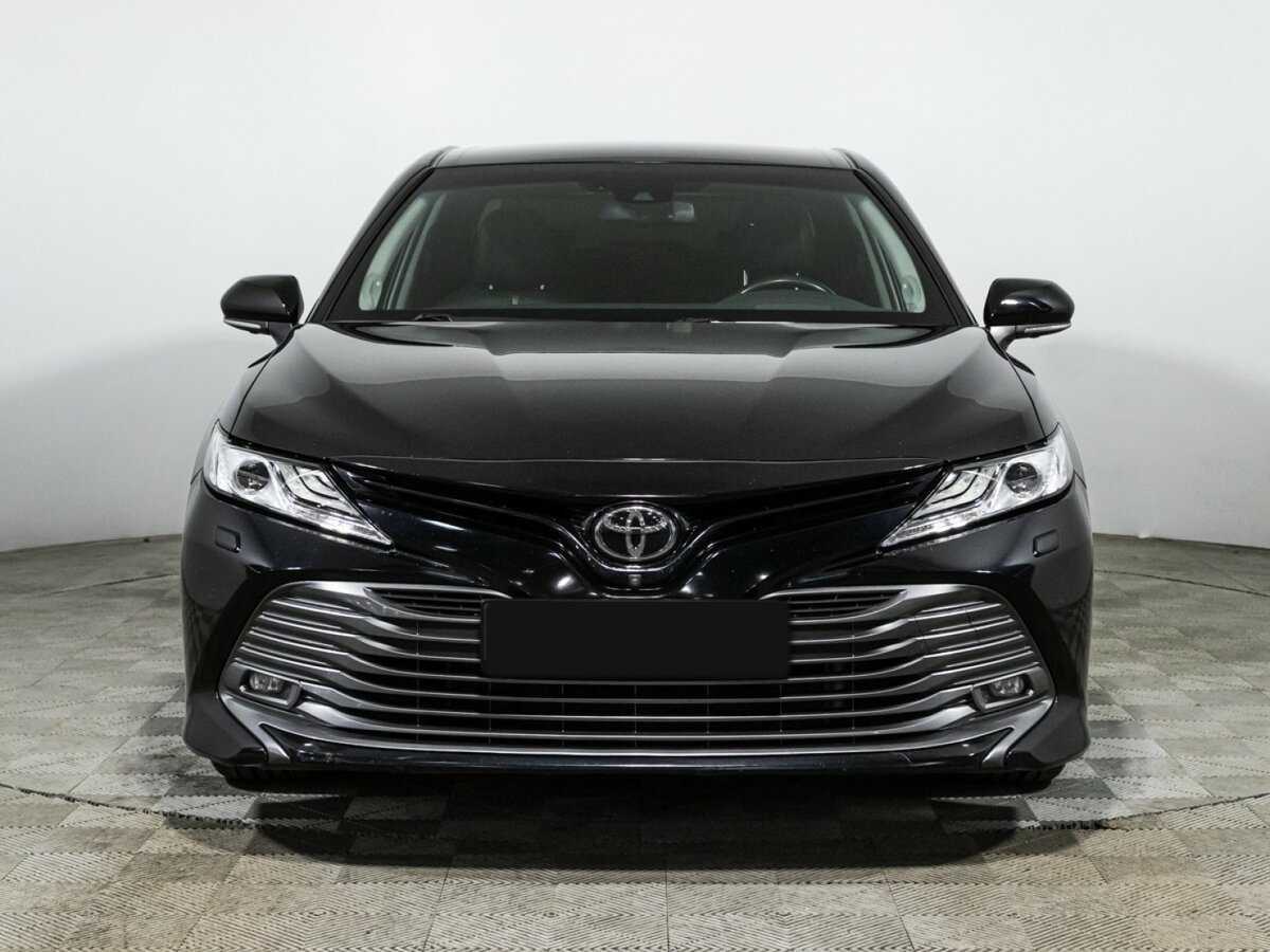 Toyota Camry 2020 года с пробегом. Фото: #1