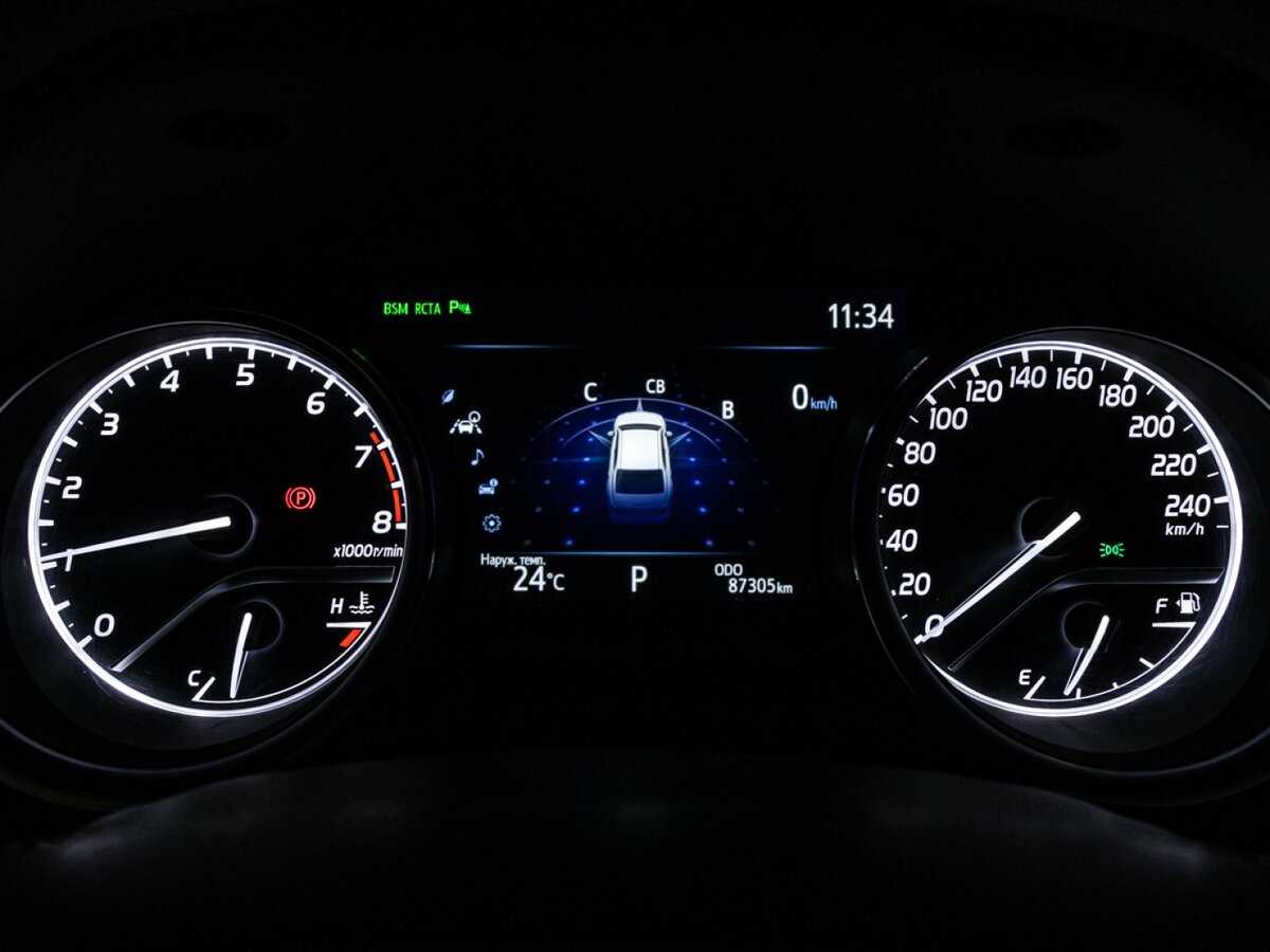 Toyota Camry 2020 года с пробегом. Фото: #11