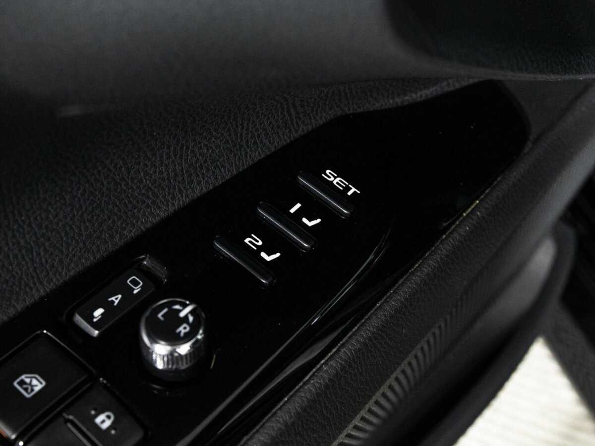 Toyota Camry 2020 года с пробегом. Фото: #19