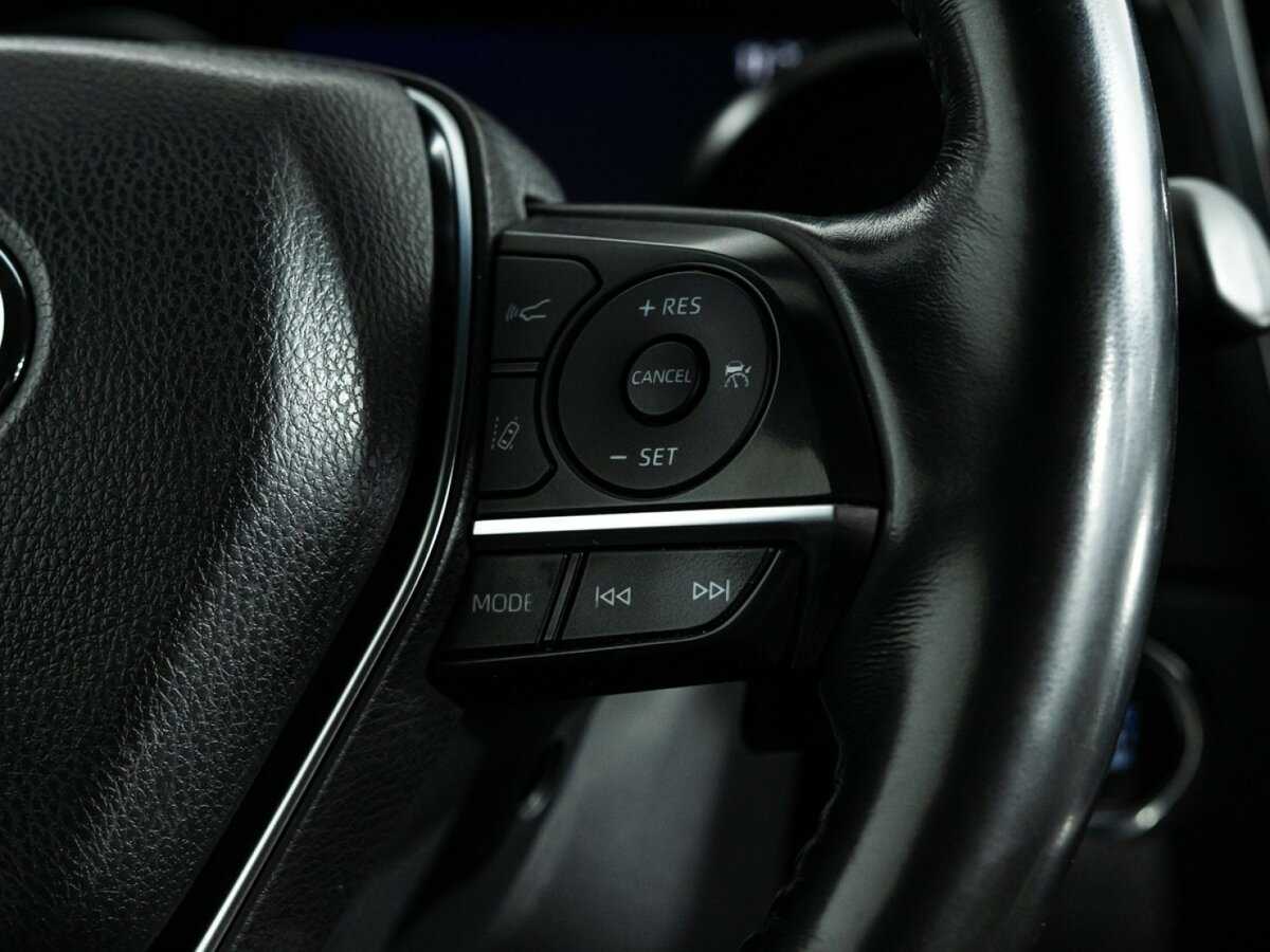 Toyota Camry 2020 года с пробегом. Фото: #24