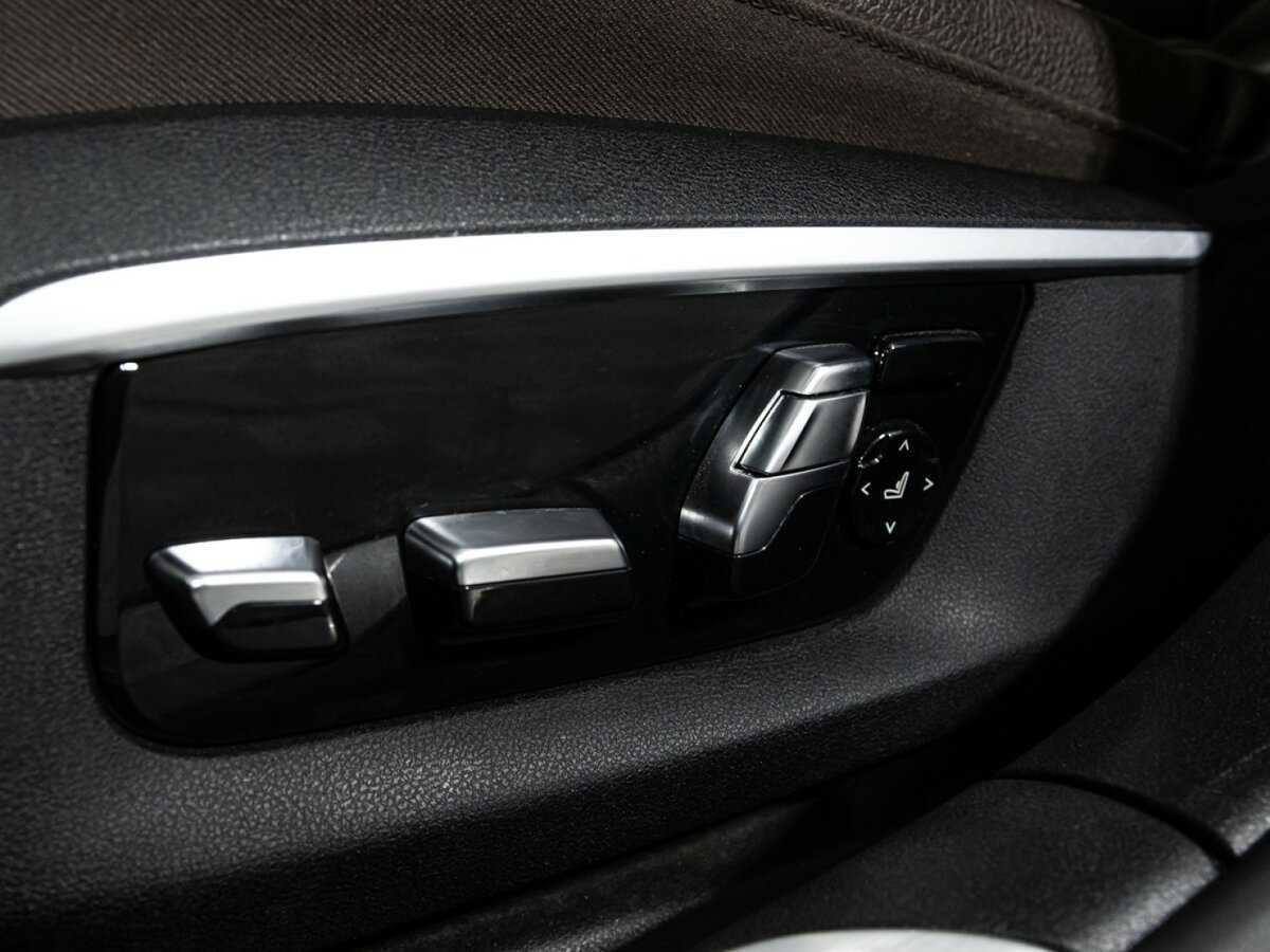 BMW 7 серии 2016 года с пробегом. Фото: #16