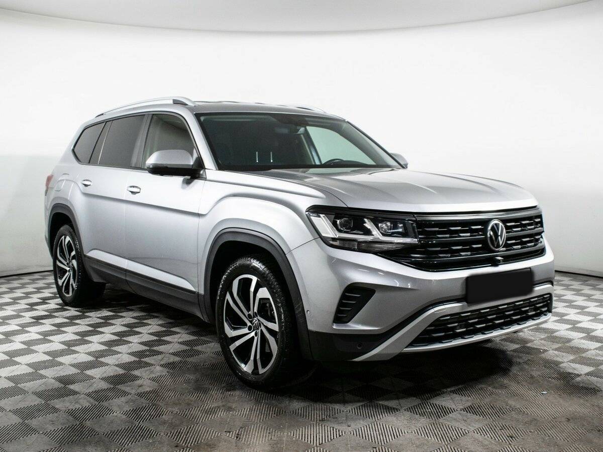 Volkswagen Teramont 2021 года с пробегом. Фото: #2