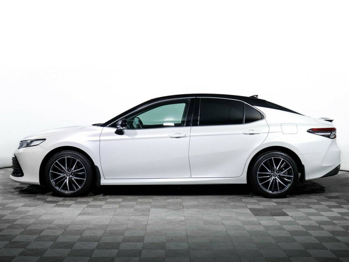 Toyota Camry 2021 года с пробегом. Фото: #4