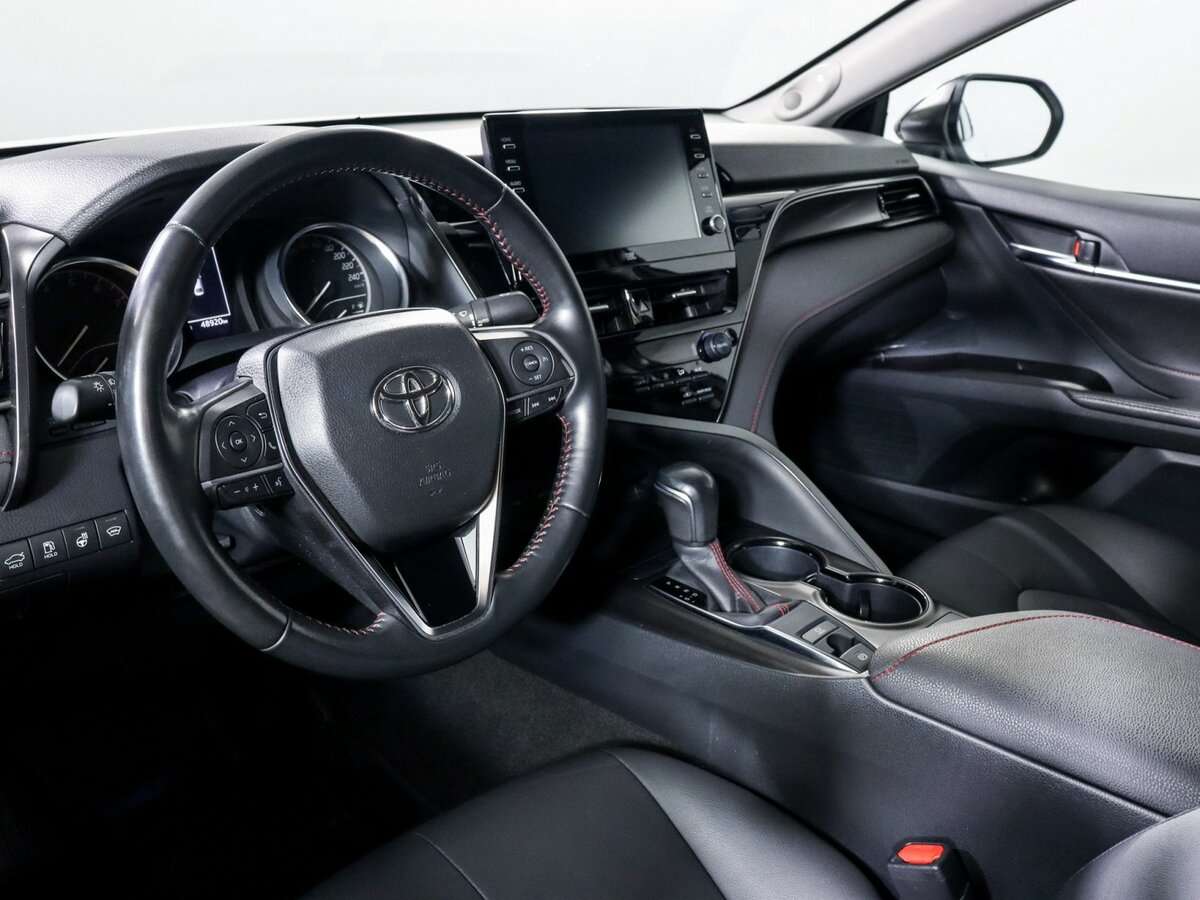 Toyota Camry 2021 года с пробегом. Фото: #10