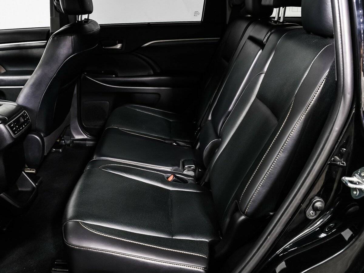 Toyota Highlander 2019 года с пробегом. Фото: #11