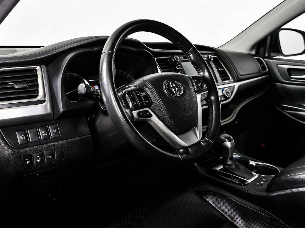 Toyota Highlander 2019 года с пробегом. Фото: #12