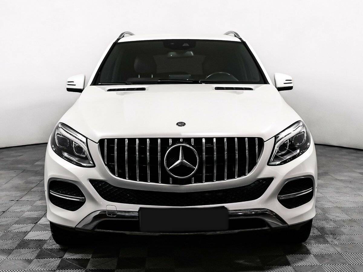 Mercedes-Benz GLE 2015 года с пробегом. Фото: #1