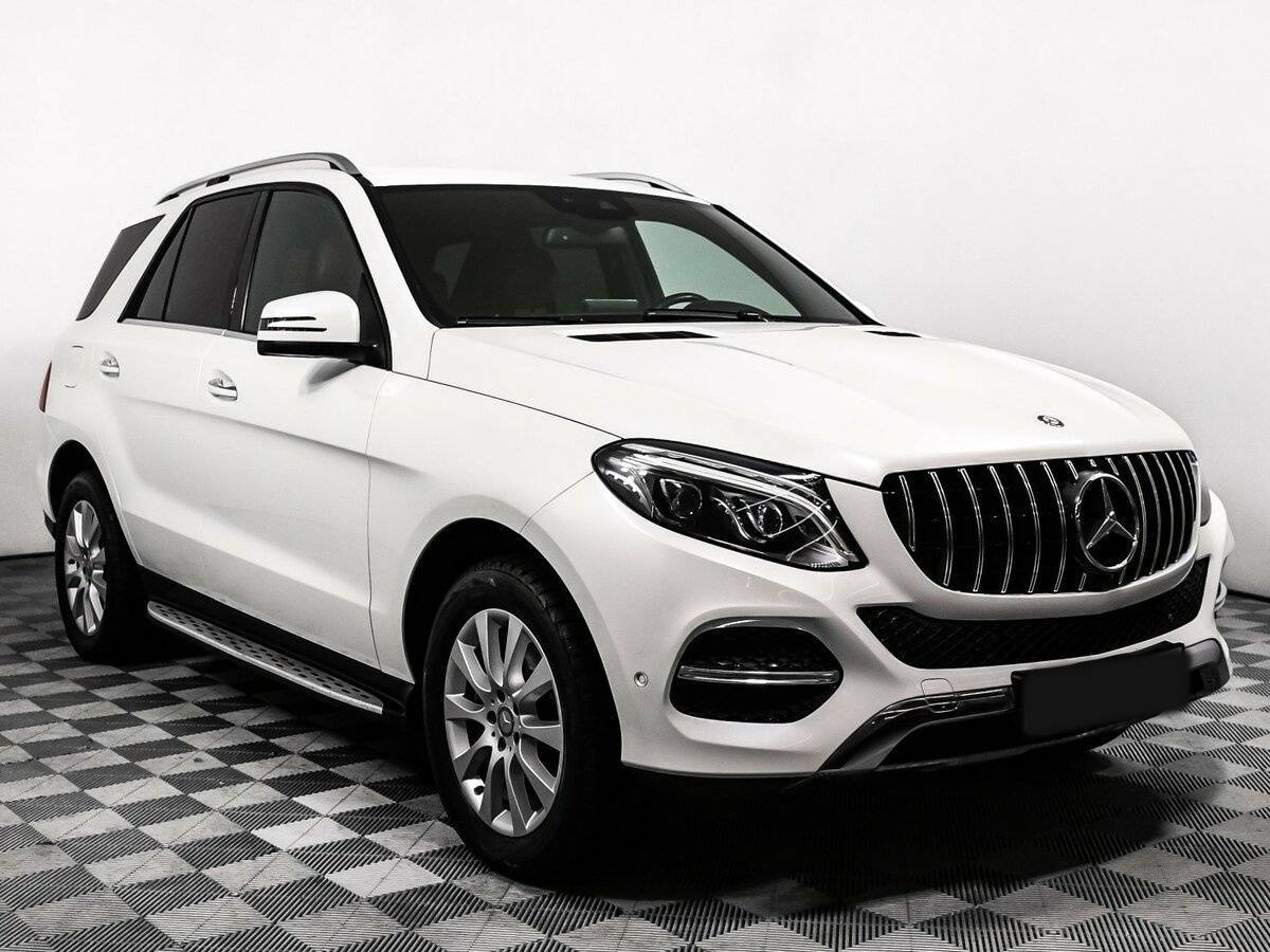 Mercedes-Benz GLE 2015 года с пробегом. Фото: #2