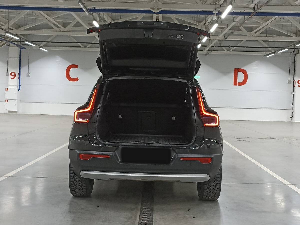 Volvo XC40 2021 года с пробегом. Фото: #9