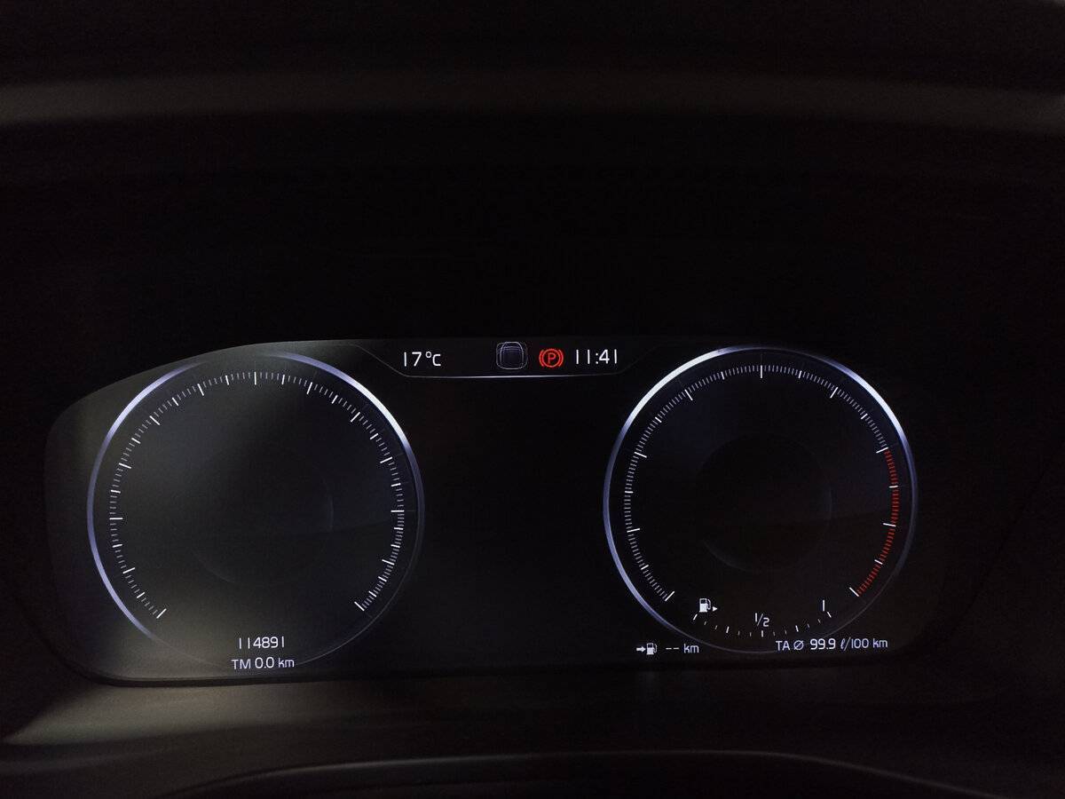 Volvo XC40 2021 года с пробегом. Фото: #12