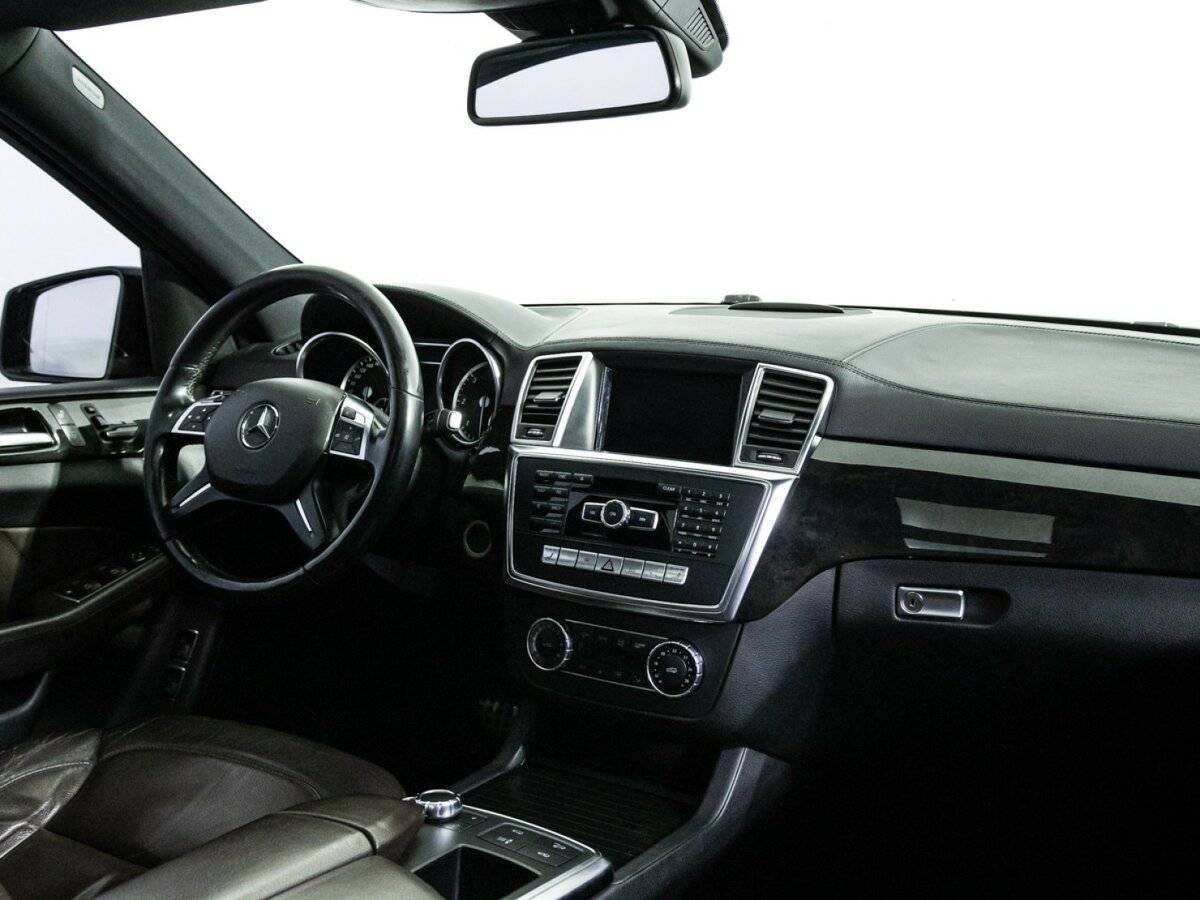 Mercedes-Benz GL-Класс 2015 года с пробегом. Фото: #8