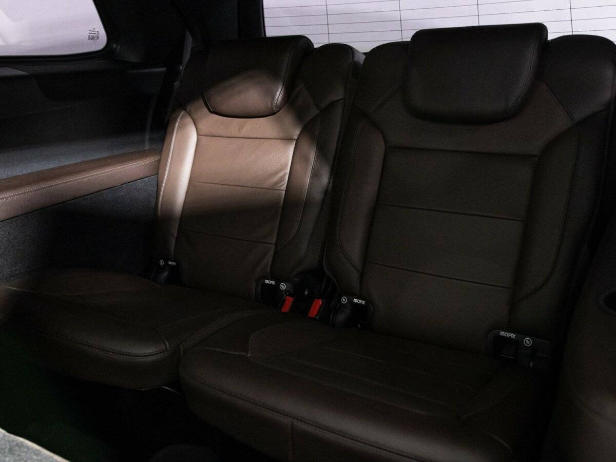 Mercedes-Benz GL-Класс 2015 года с пробегом. Фото: #16