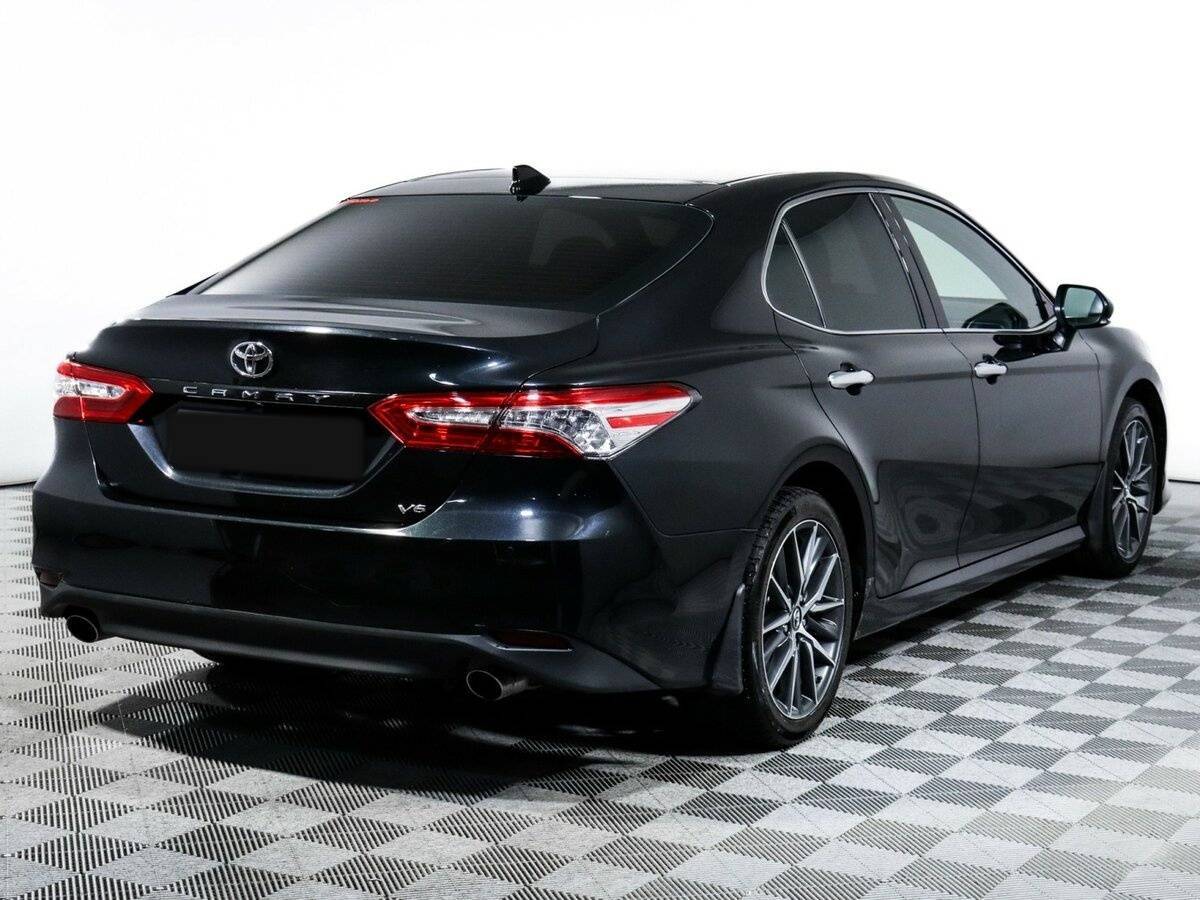 Toyota Camry 2023 года с пробегом. Фото: #4