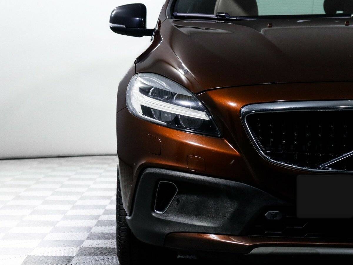 Volvo V40 Cross Country 2018 года с пробегом. Фото: #17