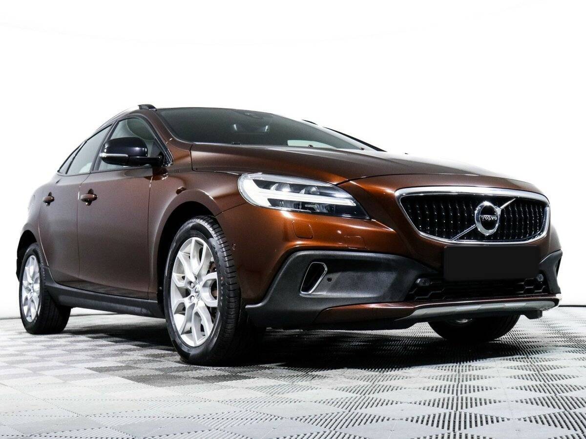 Volvo V40 Cross Country 2018 года с пробегом. Фото: #18