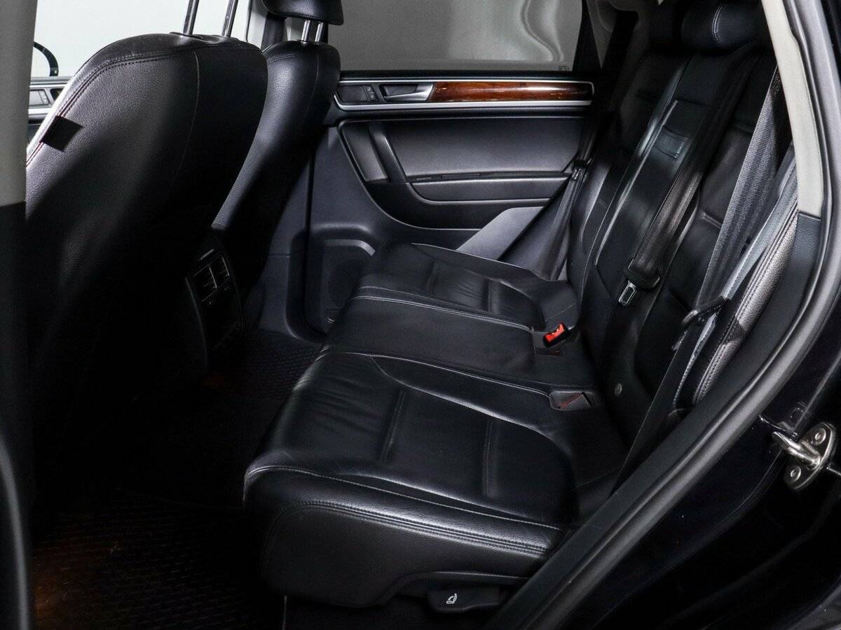 Volkswagen Touareg 2010 года с пробегом. Фото: #9