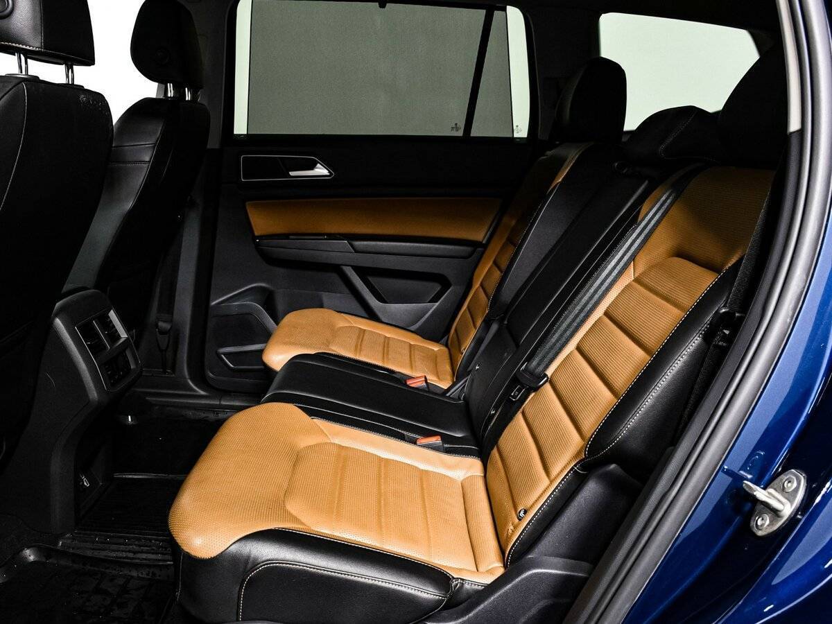 Volkswagen Teramont 2018 года с пробегом. Фото: #10