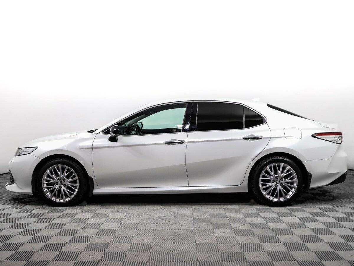 Toyota Camry 2020 года с пробегом. Фото: #7