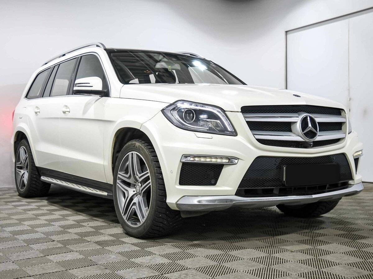 Mercedes-Benz GL-Класс 2015 года с пробегом. Фото: #2