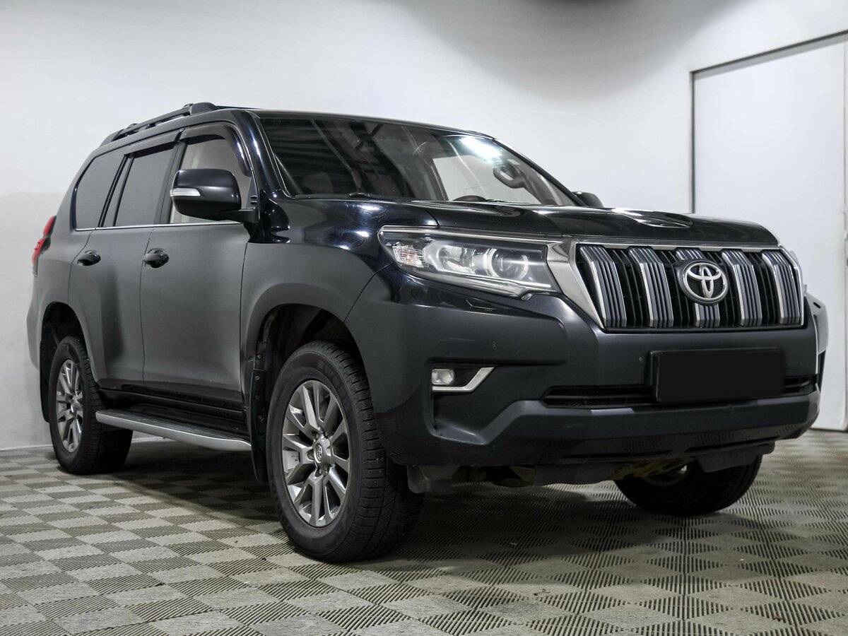 Toyota Land Cruiser Prado 2017 года с пробегом. Фото: #2