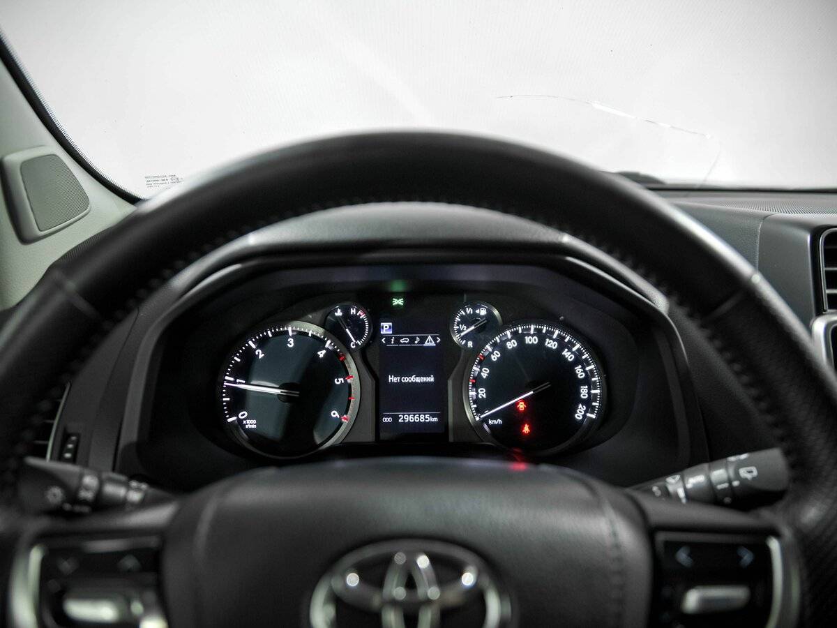 Toyota Land Cruiser Prado 2017 года с пробегом. Фото: #6