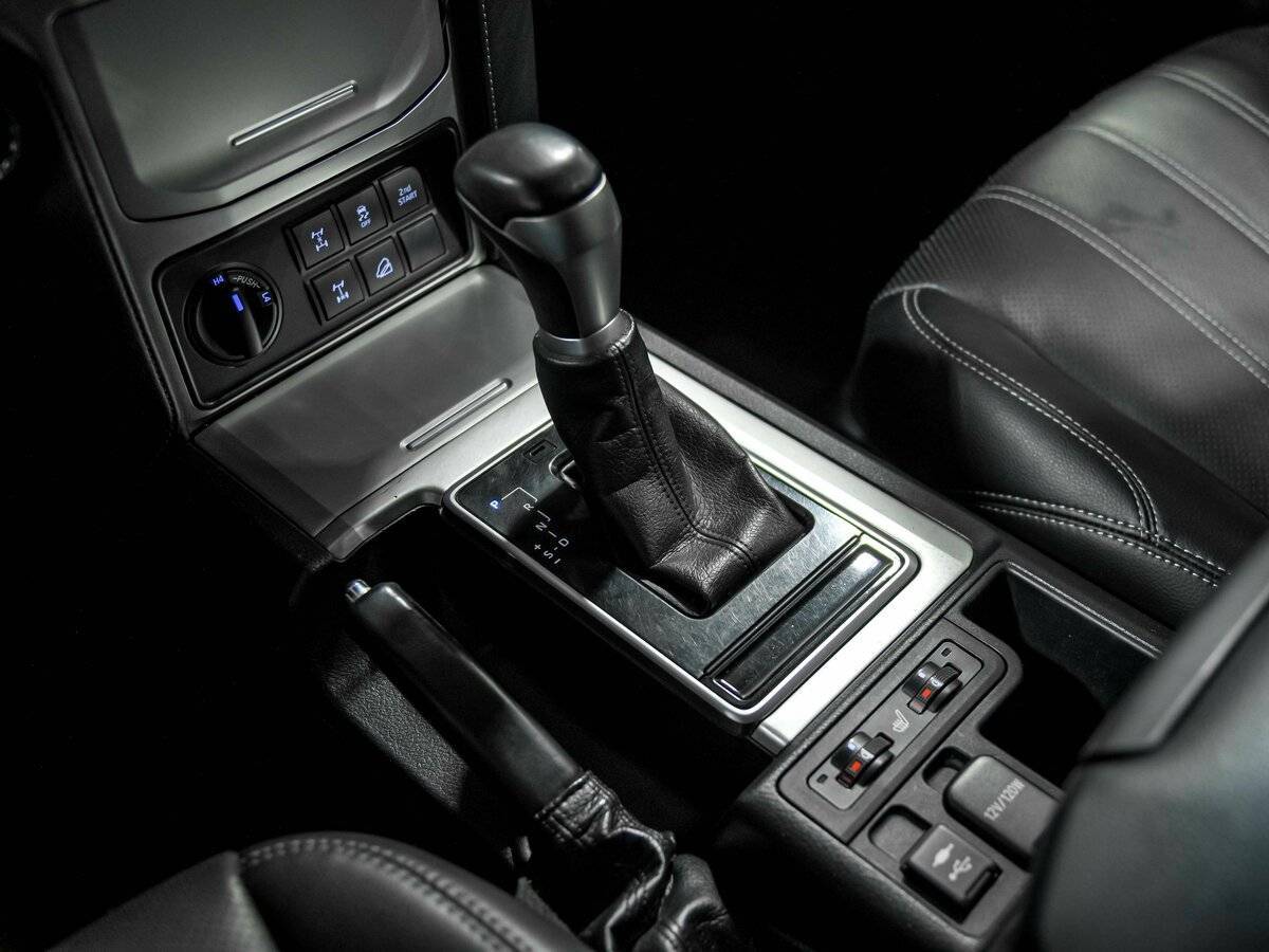 Toyota Land Cruiser Prado 2017 года с пробегом. Фото: #14