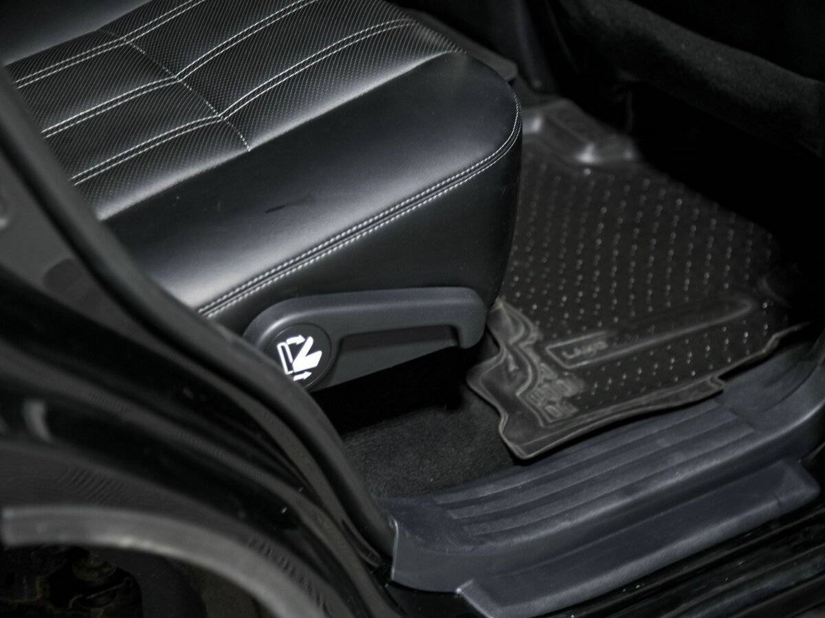 Toyota Land Cruiser Prado 2017 года с пробегом. Фото: #21