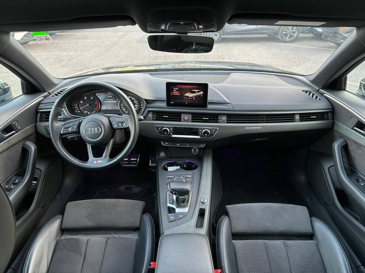Audi A4 2018 года с пробегом. Фото: #4