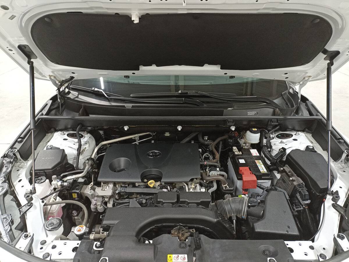 Toyota RAV4 2021 года с пробегом. Фото: #8