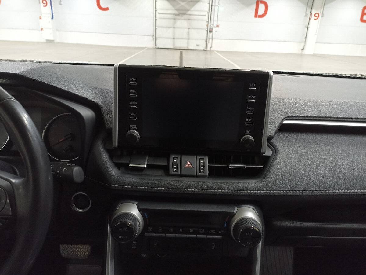 Toyota RAV4 2021 года с пробегом. Фото: #14