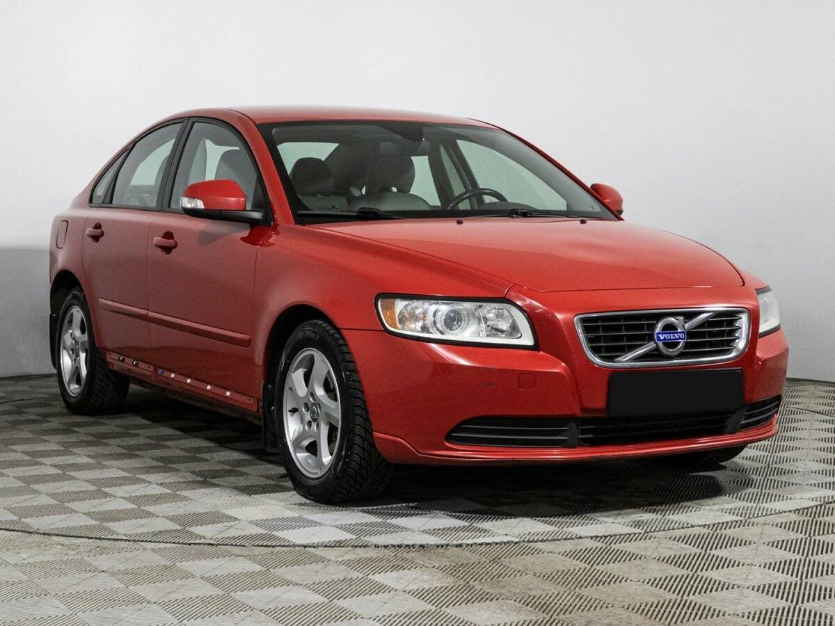 Volvo S40 2011 года с пробегом. Фото: #2