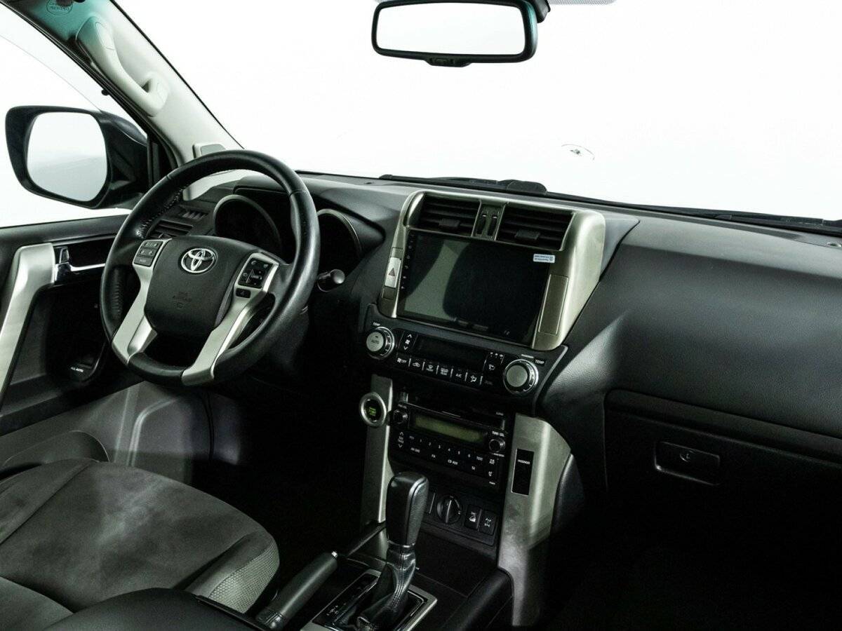 Toyota Land Cruiser Prado 2011 года с пробегом. Фото: #8
