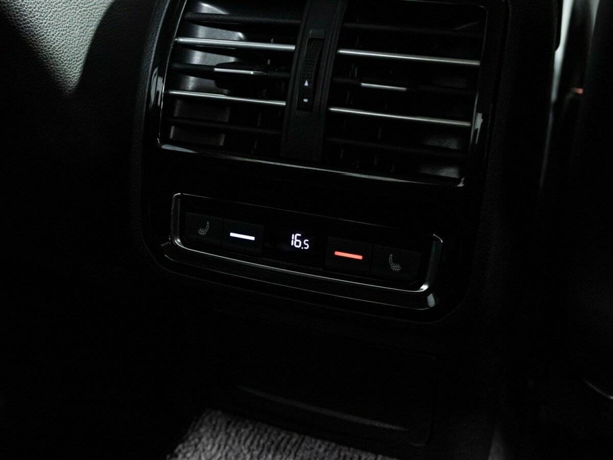 Б/У Фольксваген Пассат 2016 года. Фото: #21