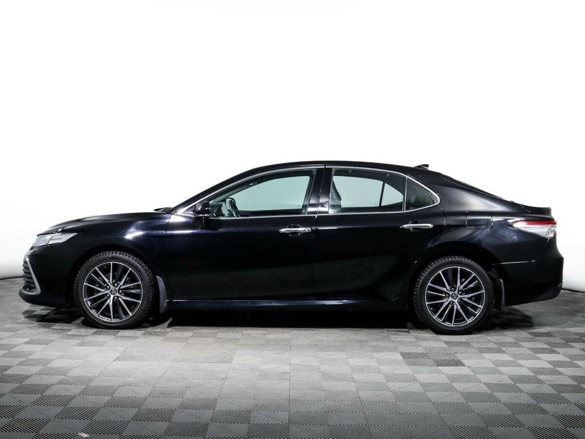 Toyota Camry 2021 года с пробегом. Фото: #4