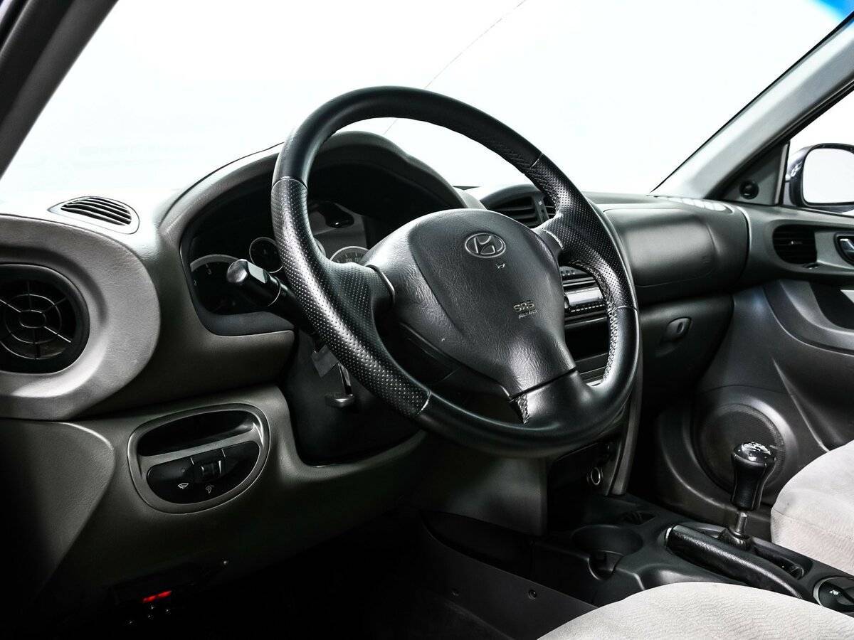 Hyundai Santa Fe 2011 года с пробегом. Фото: #12