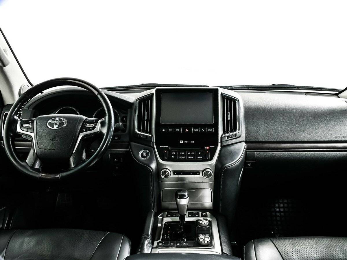 Toyota Land Cruiser 2018 года с пробегом. Фото: #10