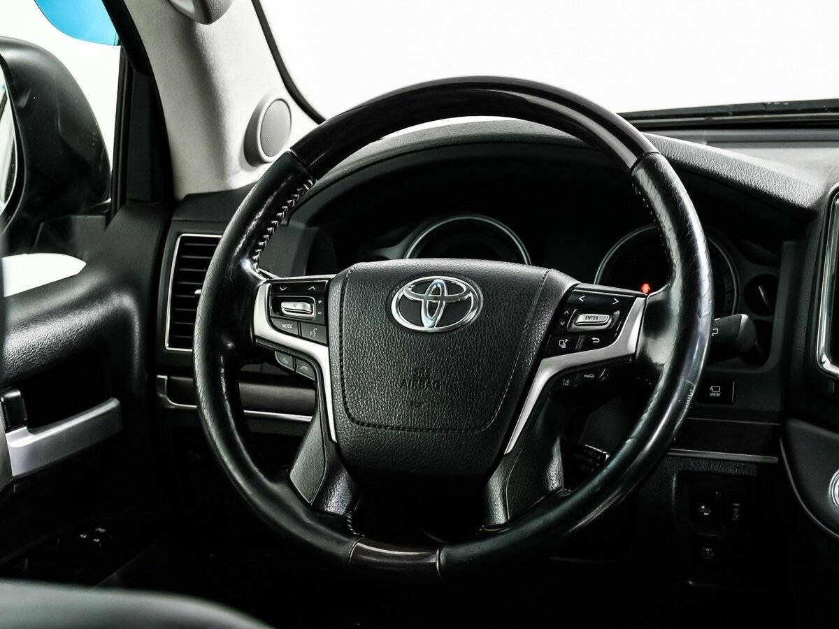 Toyota Land Cruiser 2018 года с пробегом. Фото: #16