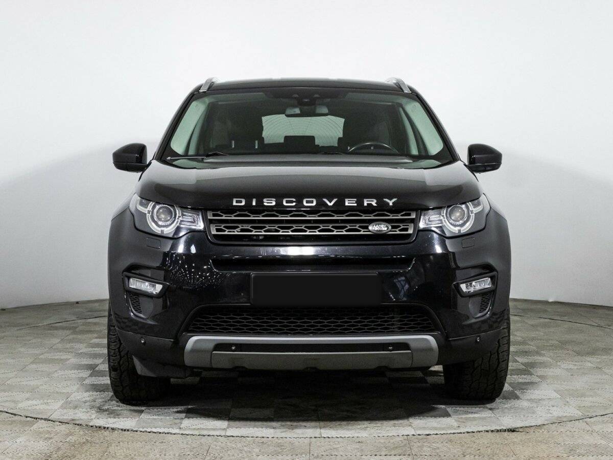 Land Rover Discovery Sport 2017 года с пробегом. Фото: #1