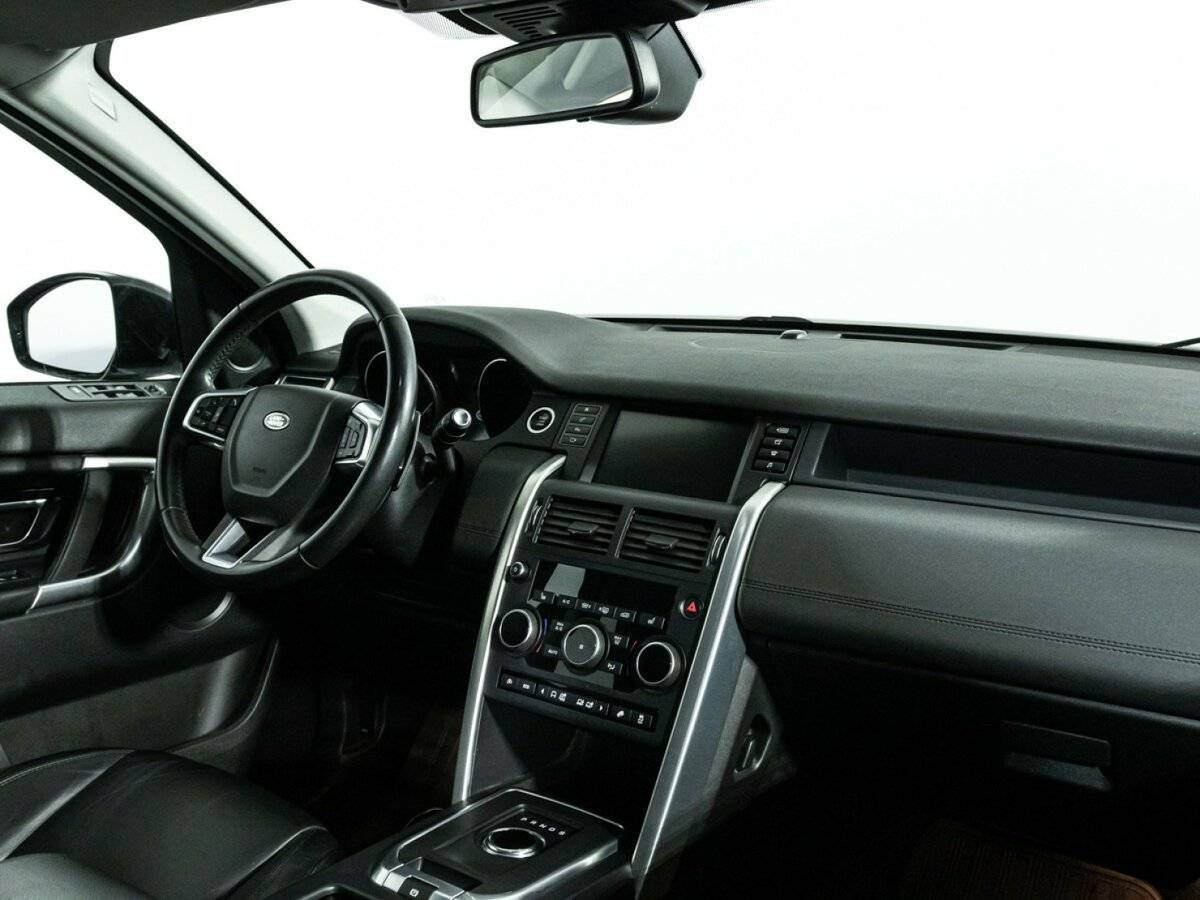 Land Rover Discovery Sport 2017 года с пробегом. Фото: #8