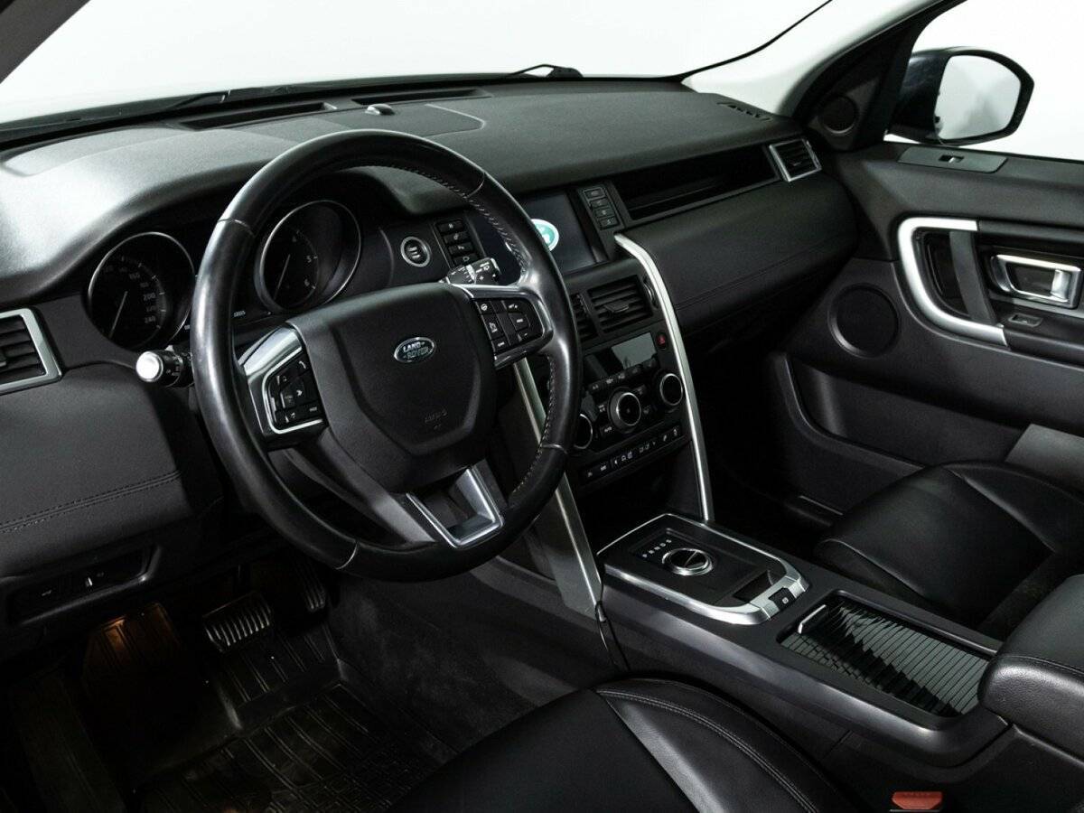 Land Rover Discovery Sport 2017 года с пробегом. Фото: #10
