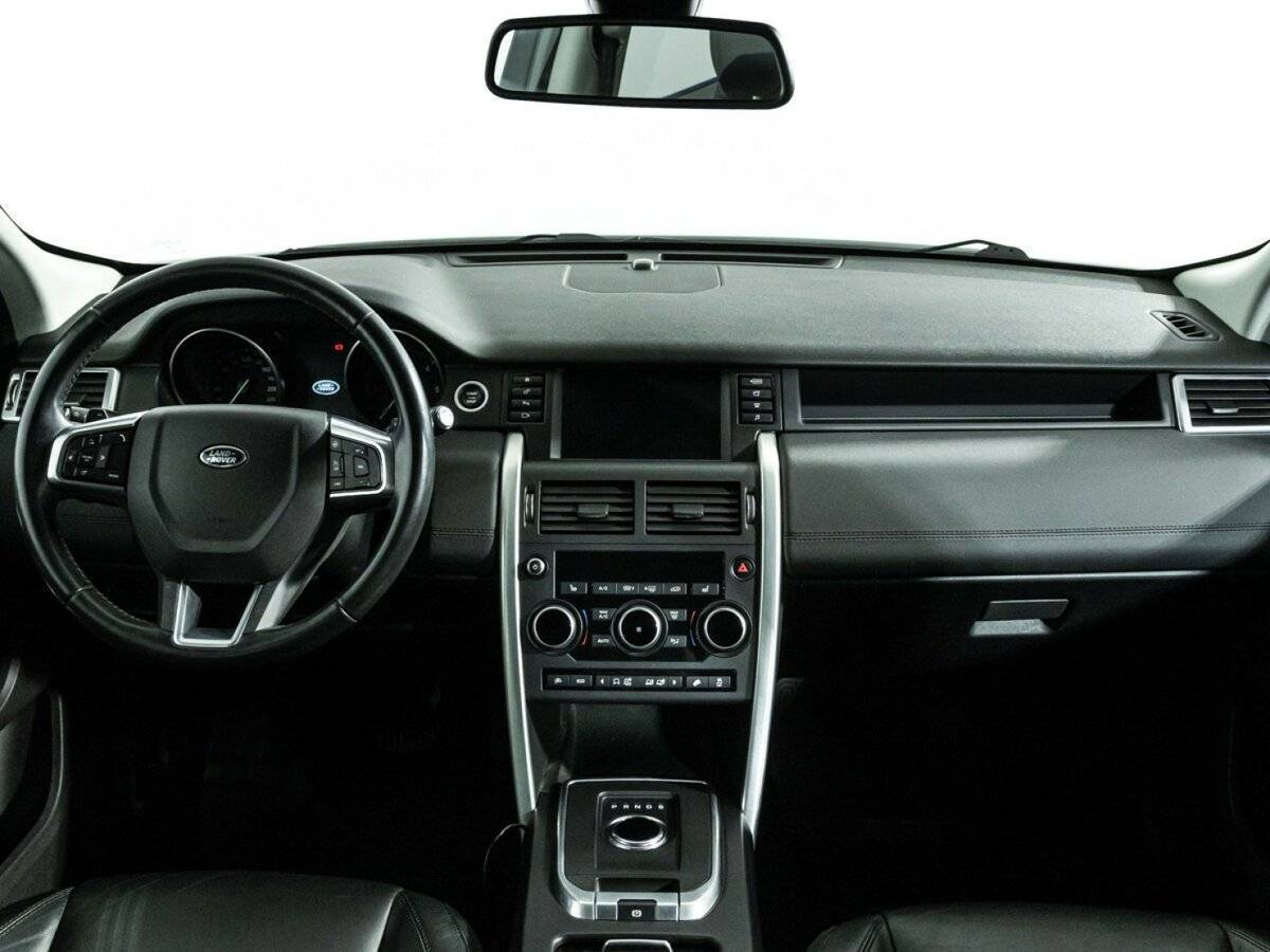 Land Rover Discovery Sport 2017 года с пробегом. Фото: #12