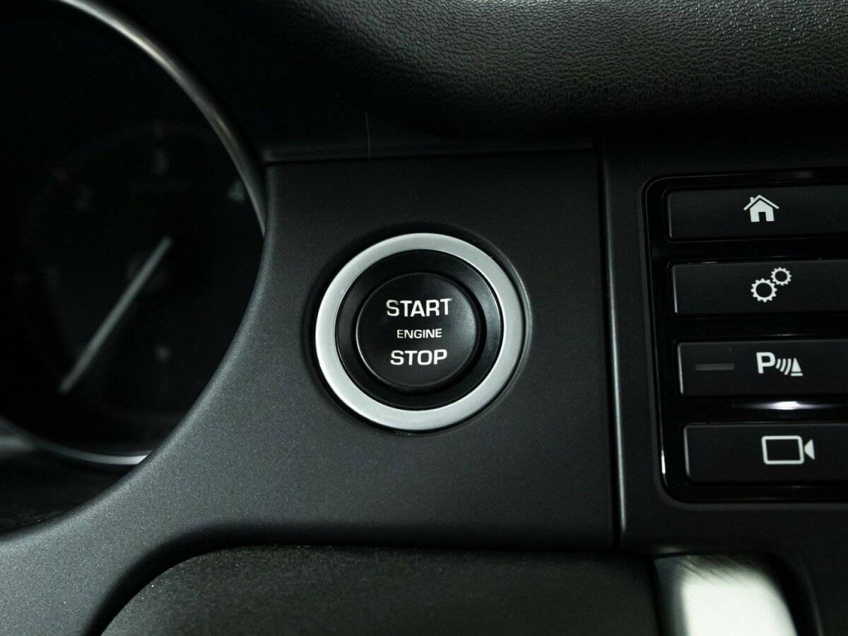 Land Rover Discovery Sport 2017 года с пробегом. Фото: #19