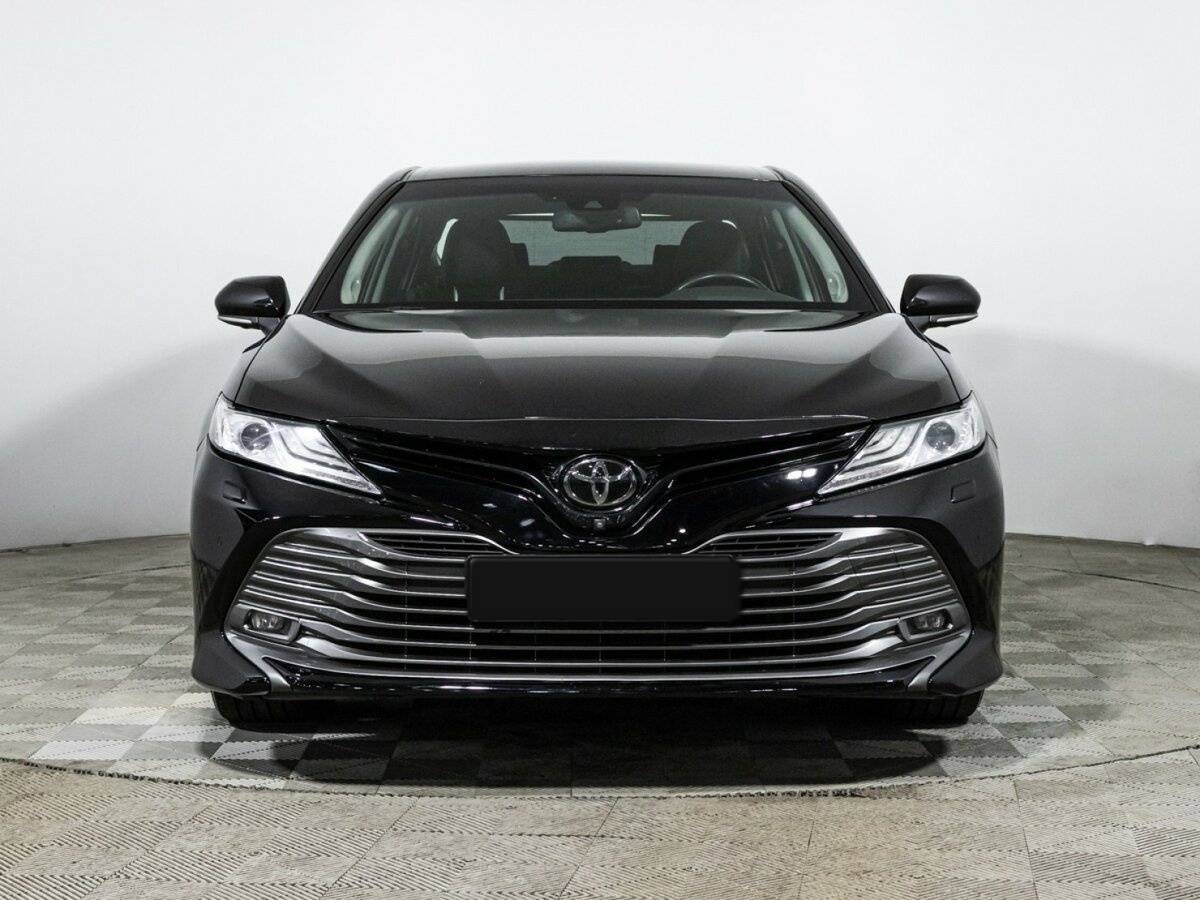Toyota Camry 2020 года с пробегом. Фото: #1
