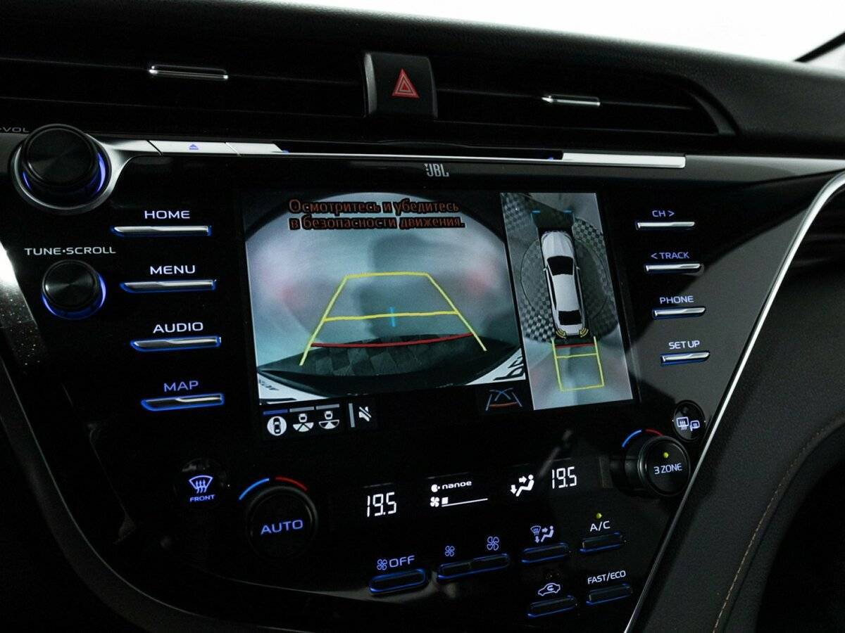 Toyota Camry 2020 года с пробегом. Фото: #15