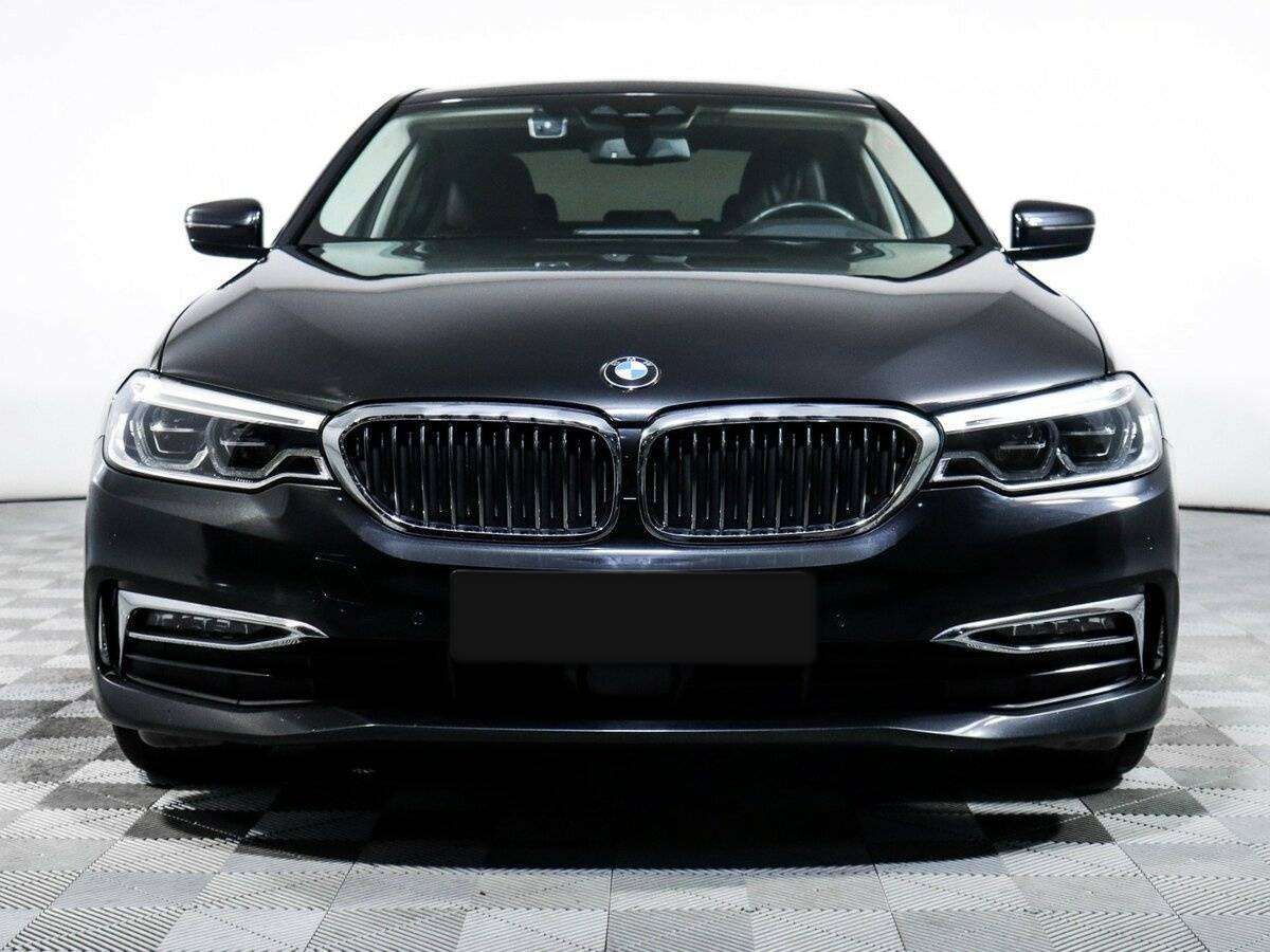 BMW 5 серии 2020 года с пробегом. Фото: #1