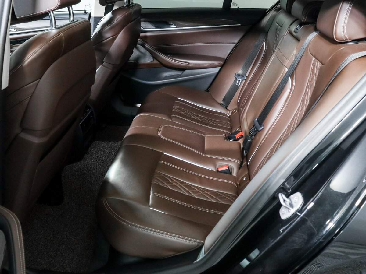 BMW 5 серии 2020 года с пробегом. Фото: #6